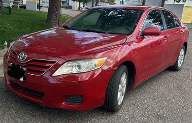 2010 Toyota Camry  LE
