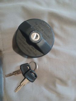Lockable gas cap