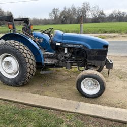 New Holland TN55 Tractor 