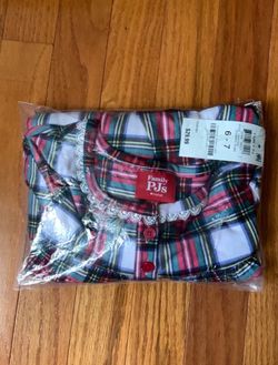 Brand New With Tag Macy’s Girl’s Christmas Nightgown