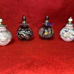Vintage 3 Inch Set of 4 Oil/Perfume 24k gold Ceramic Vase Collectibles (Read Description) 