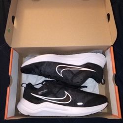 Nike Shoes Size 12