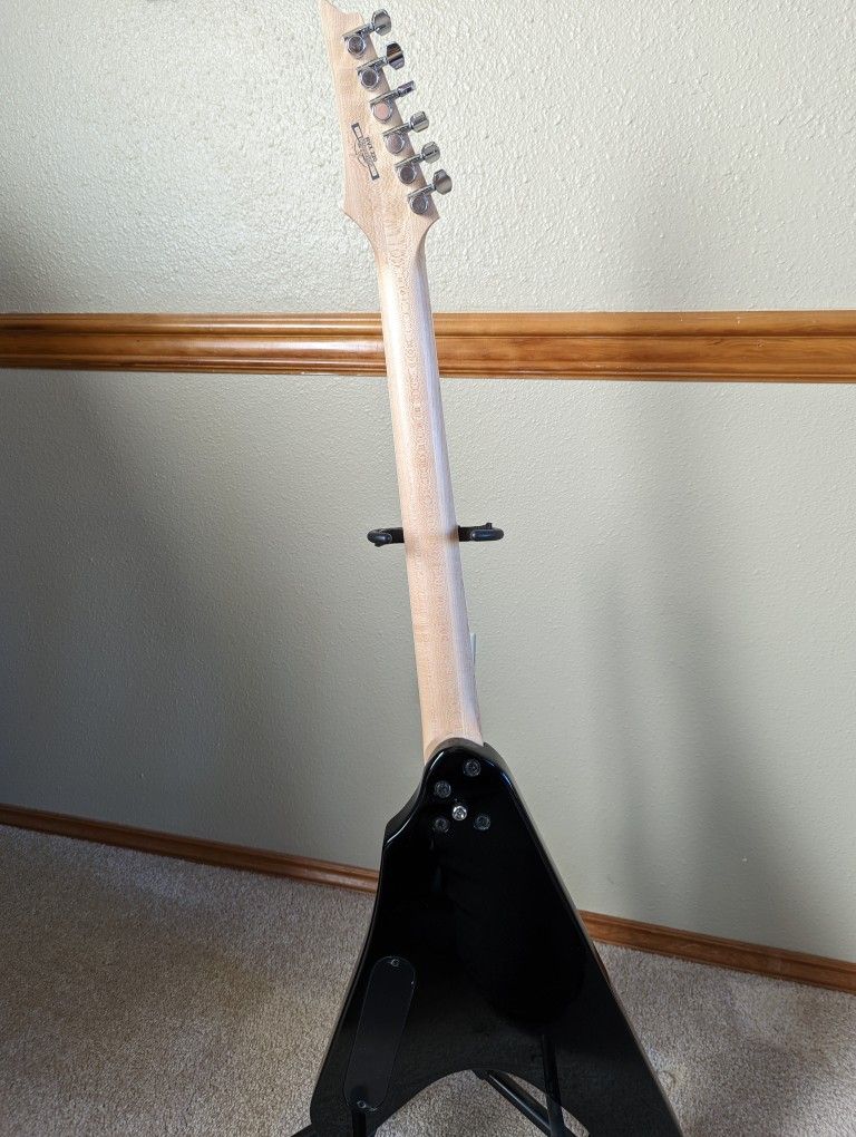 Ibanez Flying V GuitarRvx220 for Sale in WA OfferUp