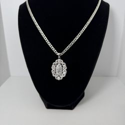 Cadena con dije de la virgen de Guadalupe plata 925 