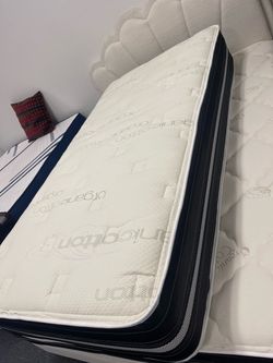 Twin mattress
