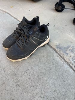 Baseball cleats (5 to 6 year olds)
