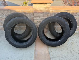 Bridgestone Dueler A/T Tires