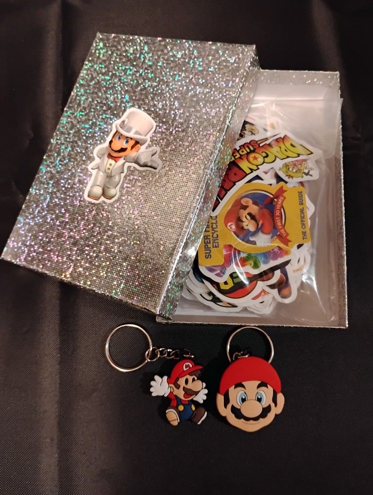 Super Mario Stickers lot of 100 + 2 Keychains