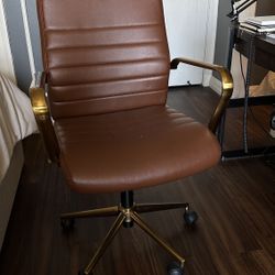 Desk chair 