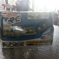 Hot Wheels RC Stealth Rides Power Tread