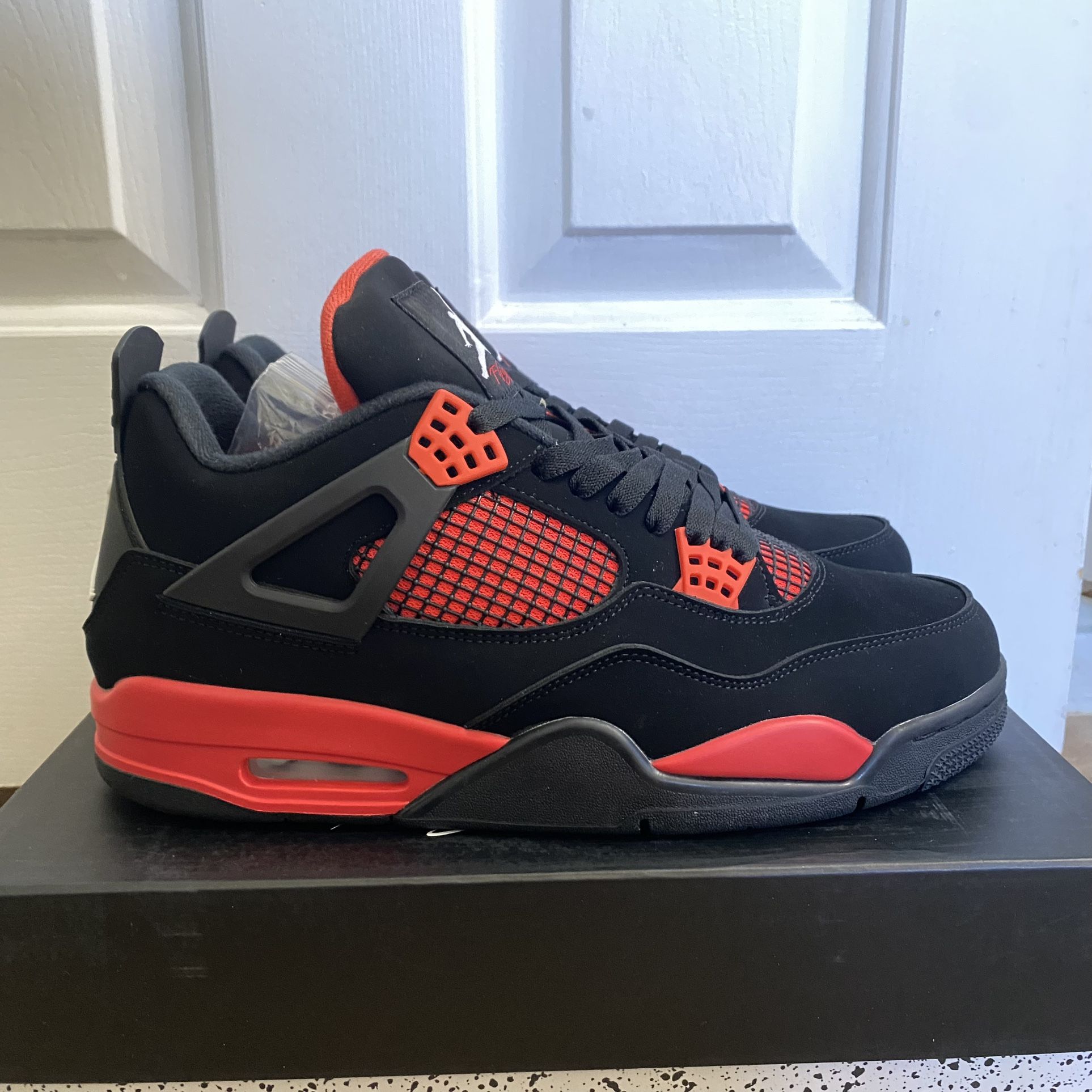 Jordan 4 Size 11