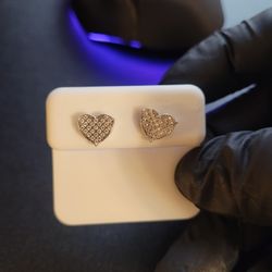 Heart-Shape VVS1 Moissanite Earrings ❤️✨
