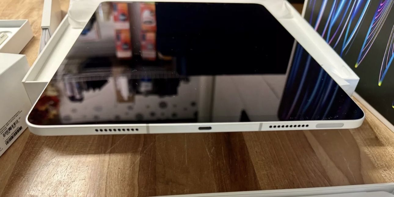 2021 iPad Pro 12.9 Unlocked, Silver 1tb