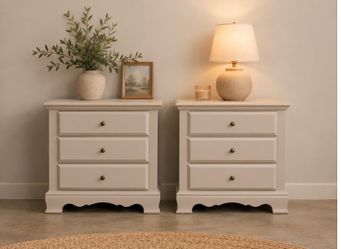 Refinished Nightstands, solid wood (set of 2)