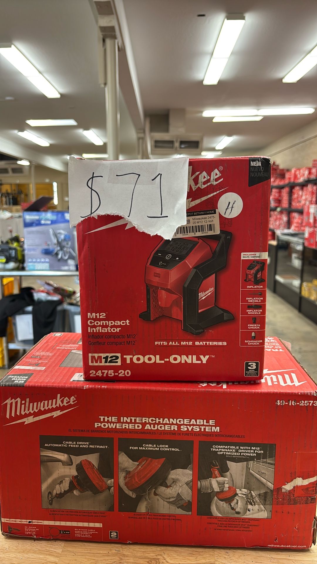 Milwaukee 2475-20 M12 12-Volt Lithium-Ion Cordless Compact Inflator