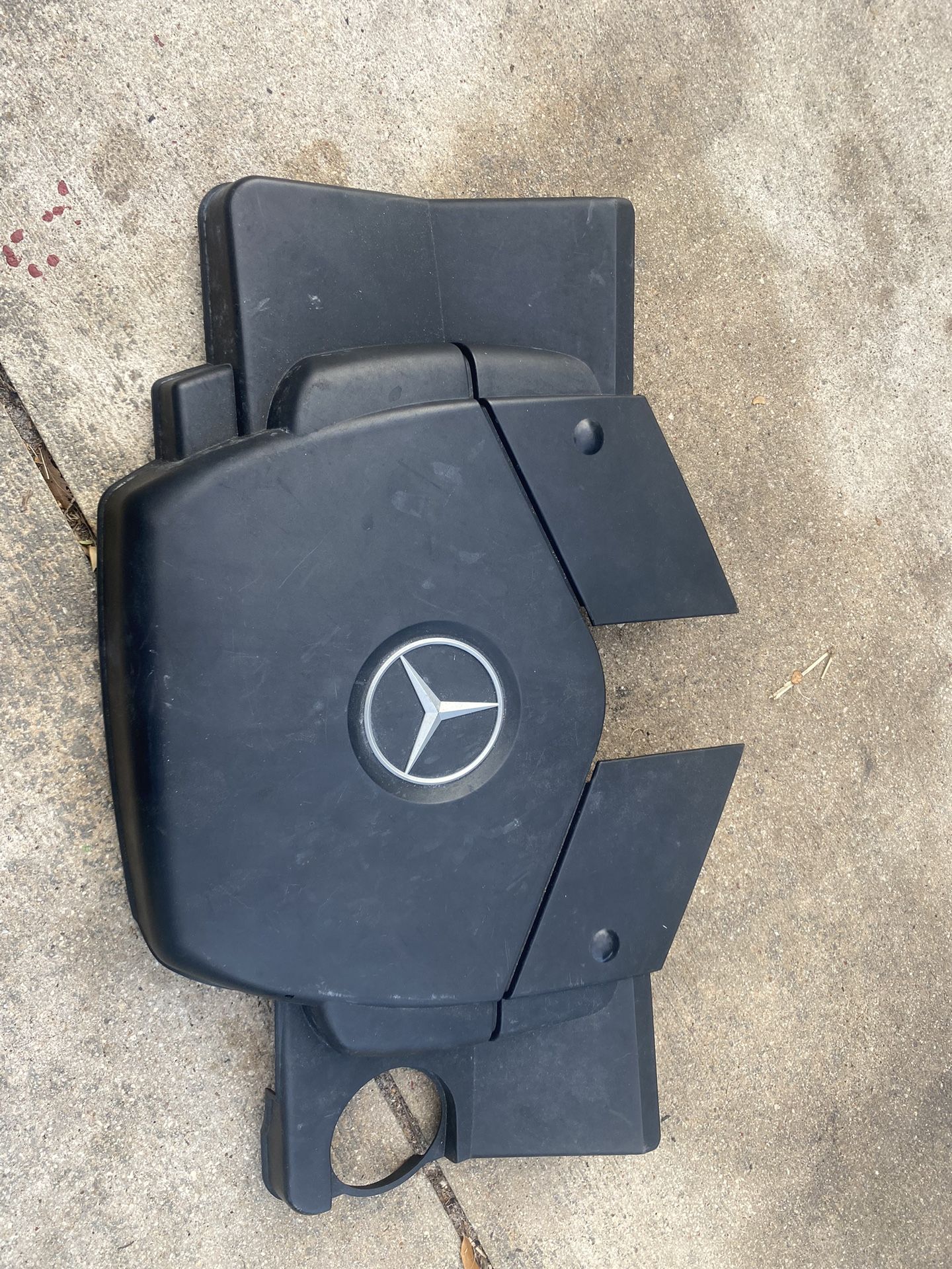 Mercedes Benz Engine Emblem Cover