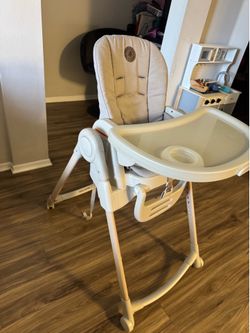 Maxi Cosi - Minla - 6 in one high chair