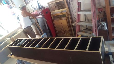 Jose makes custom kitchen cabinets,closets,anything you need made he's awesome ..