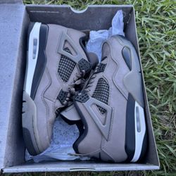 Jordan 4 