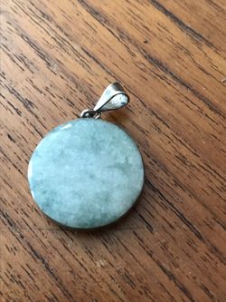Silver tow colors Jade necklace nice