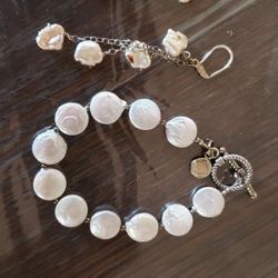 Earings matching bracelet