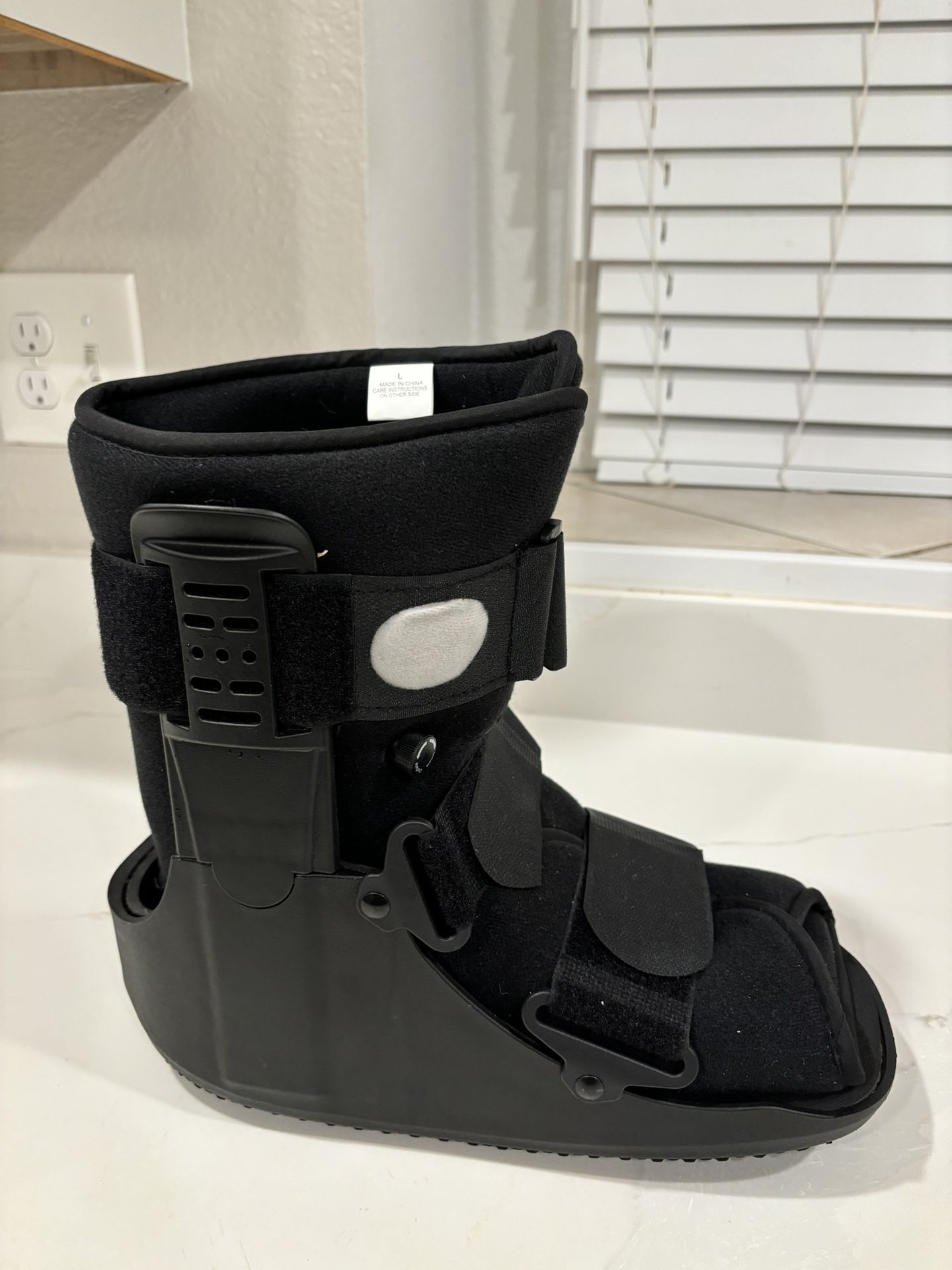 Walking Boot 