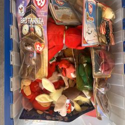 Tub Of Beanie Babies Stuffed Animals