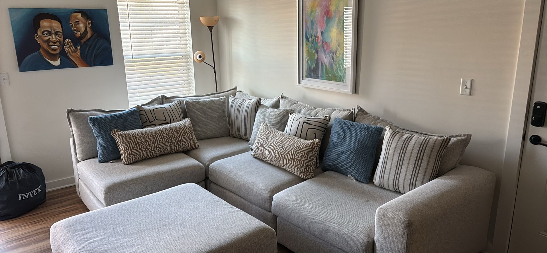 4 Piece Sectional With Ottoman