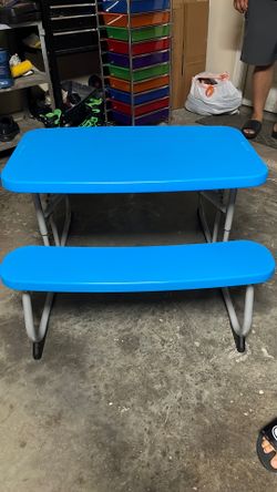 Kids picnic table