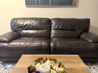 Recliner Italian leather sofa - GOOD CONDITION