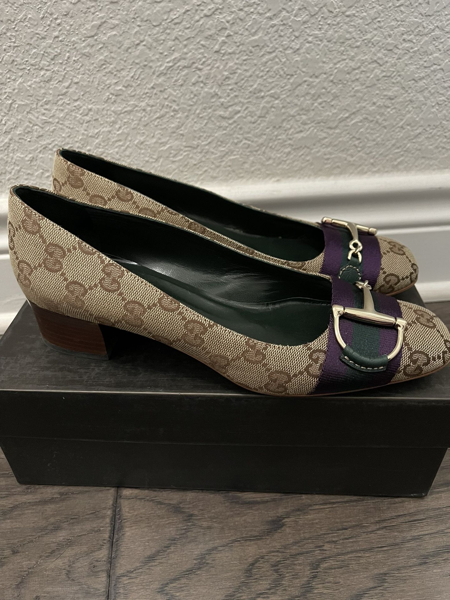 Authentic Gucci Heel Shoes women Size 37.5