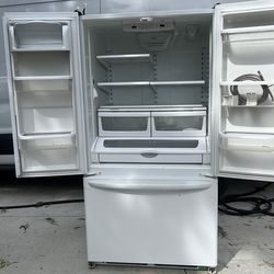 Kenmore elite refrigerator and freezer works great make offer