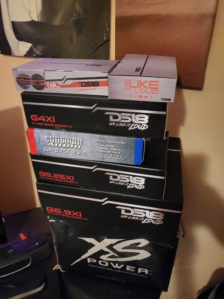 Brand New XS Power battery New DS18 highs And Mids