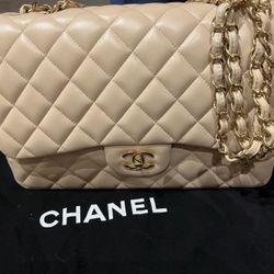  NWT Authentic Chanel  Beige Claire Jumbo
