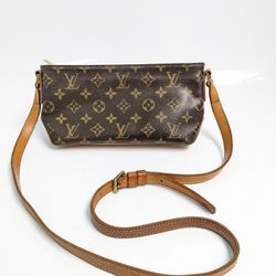 Louis Vuitton Trotteur Shoulder Bag