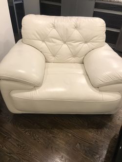 White leather sofa set