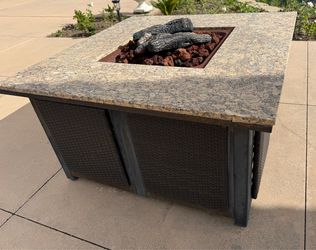 Outdoor gas firepit coffee table