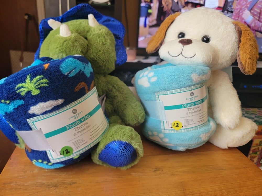 😉NEW 2 PIECE PLUSH DINO OR DOG WITH THROW. 36"X 60". $12 EA. OR BOTH FOR $22