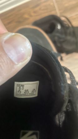 Man shoes size 8 vans