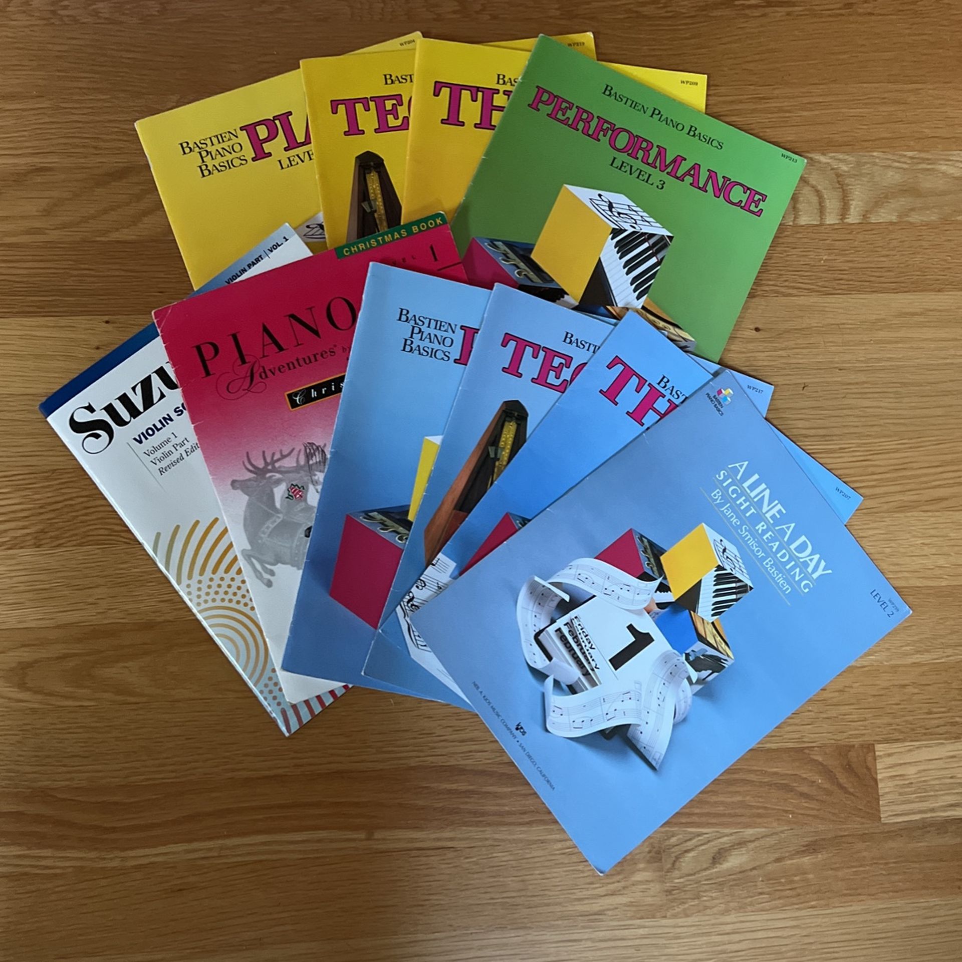 Bastion Piano basics 10 Book