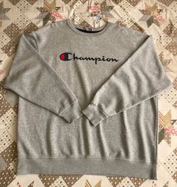 Champion Crewneck offer
