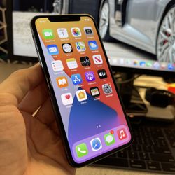iPhone X 64GB Unlocked To Any Carrier! Like New!