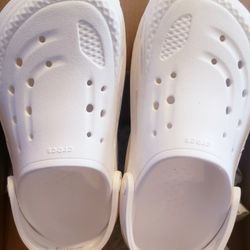 Crocs size m4 w 6