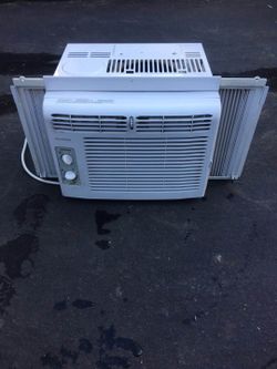 Very new Frigidaire air conditioner