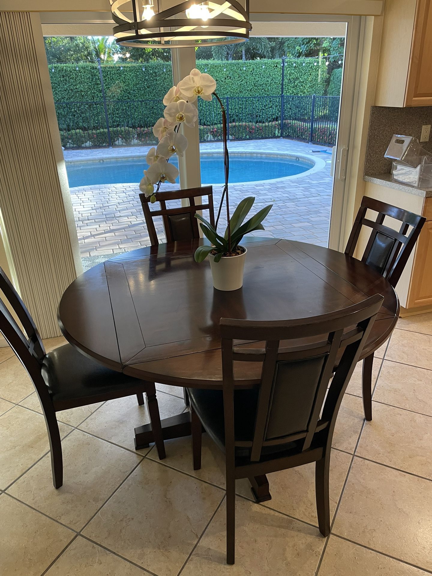 Convertible Kitchen Table With Four Chairs