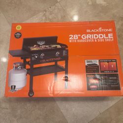 Blackstone Original Outdoor Griddle, 28 inch 2-Burner Flat Top Grill with Hard Cover, Black