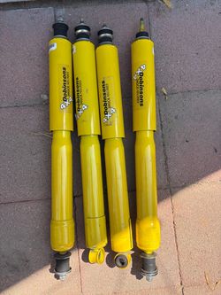 FJ80 cruiser shocks 2.5/3inch lift Dobinsons