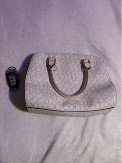 4 purses