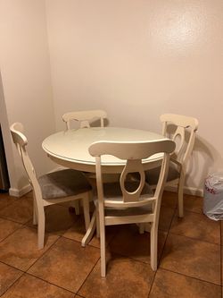 Round White Dining Table Set with 4 Chairs