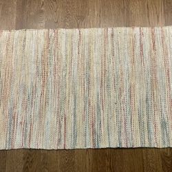 Rug 30in x 48in Threshold good condition
